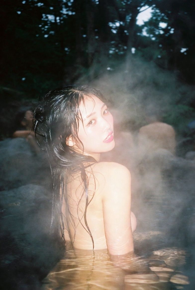 NZAI-004 山奥秘湯の女湯覗き 〜AI美女の無防備裸体コレクション〜 - サンプル画像 4