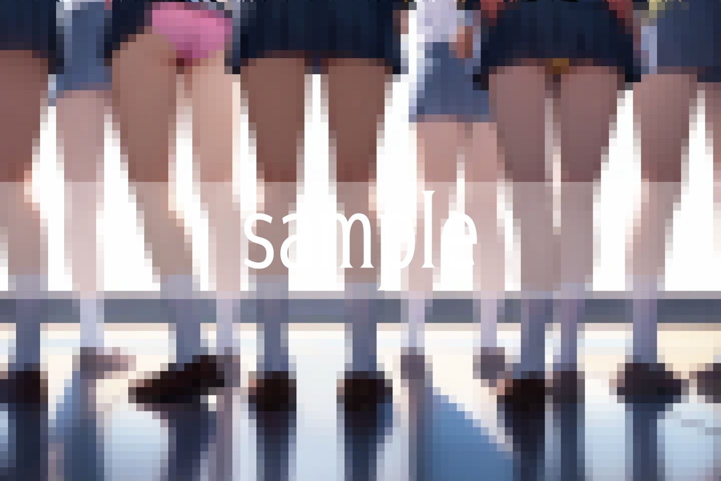 床になりたい...なぜかって？パンツが見たいから - サンプル画像 5