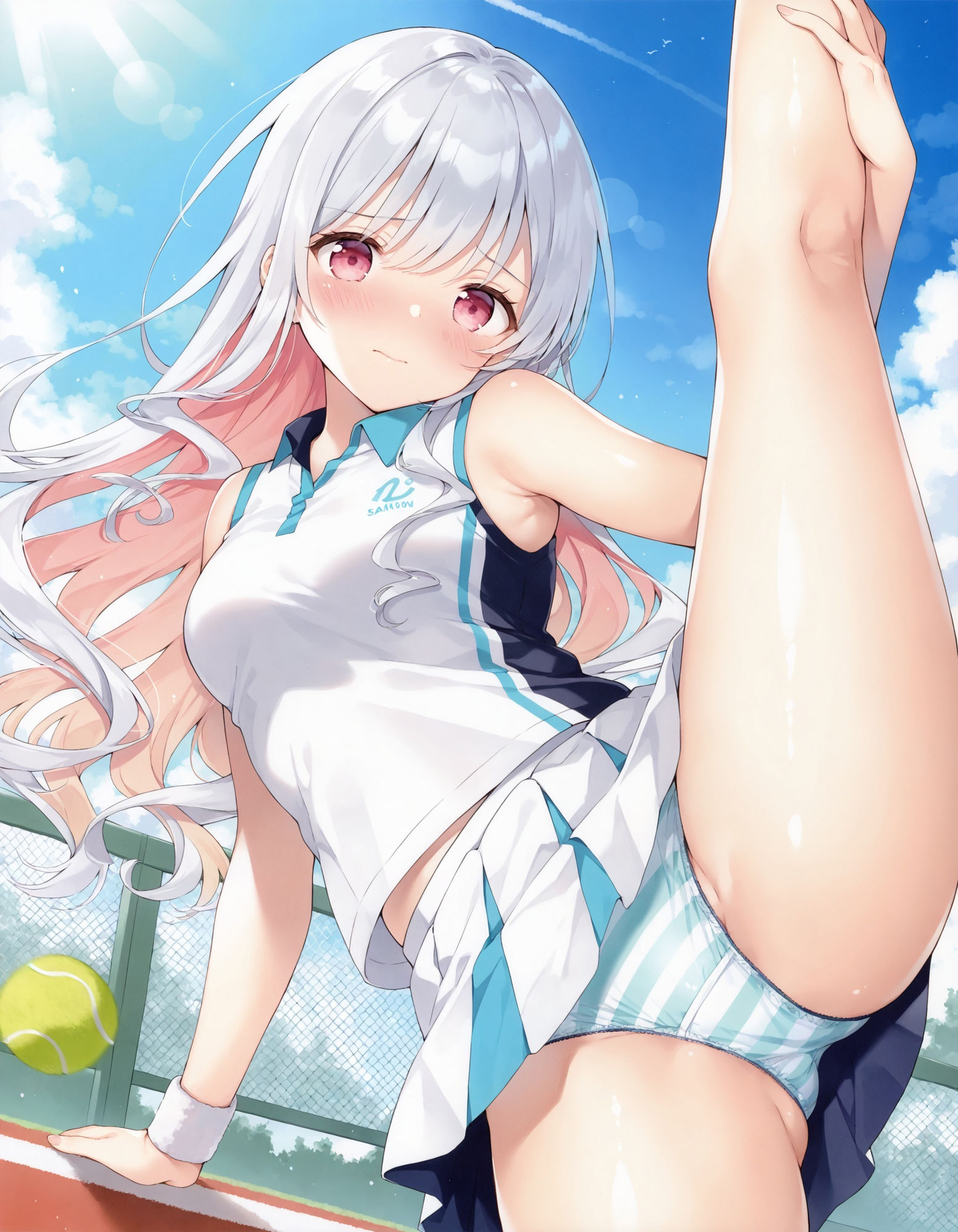 テニスウェアで片足上げパンチラ - サンプル画像 3