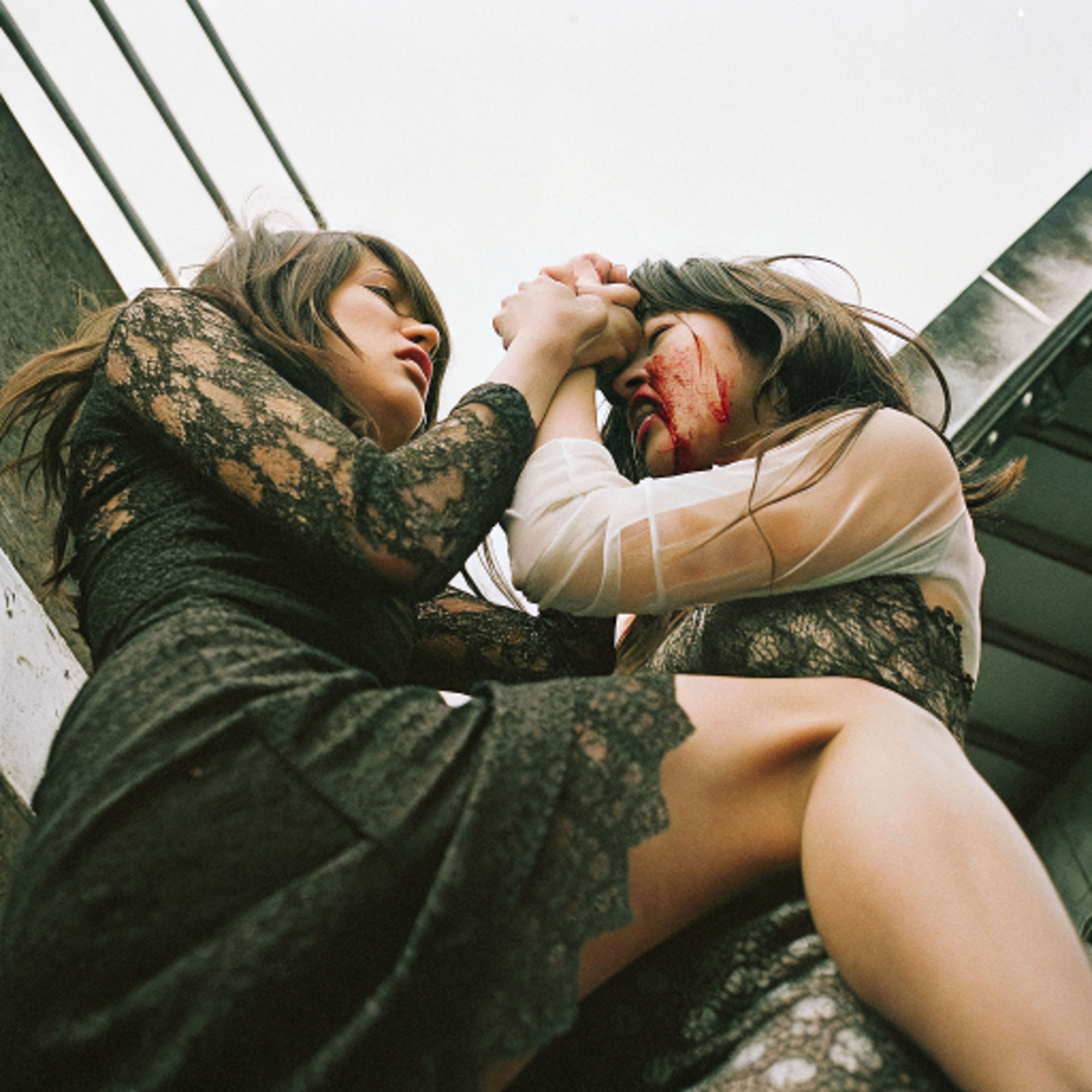 女同士の喧嘩は美しい キャットファイト Catfight レズビアン レズビアンバトル 百合 AI写真集、AI動画集  2 - サンプル画像 7