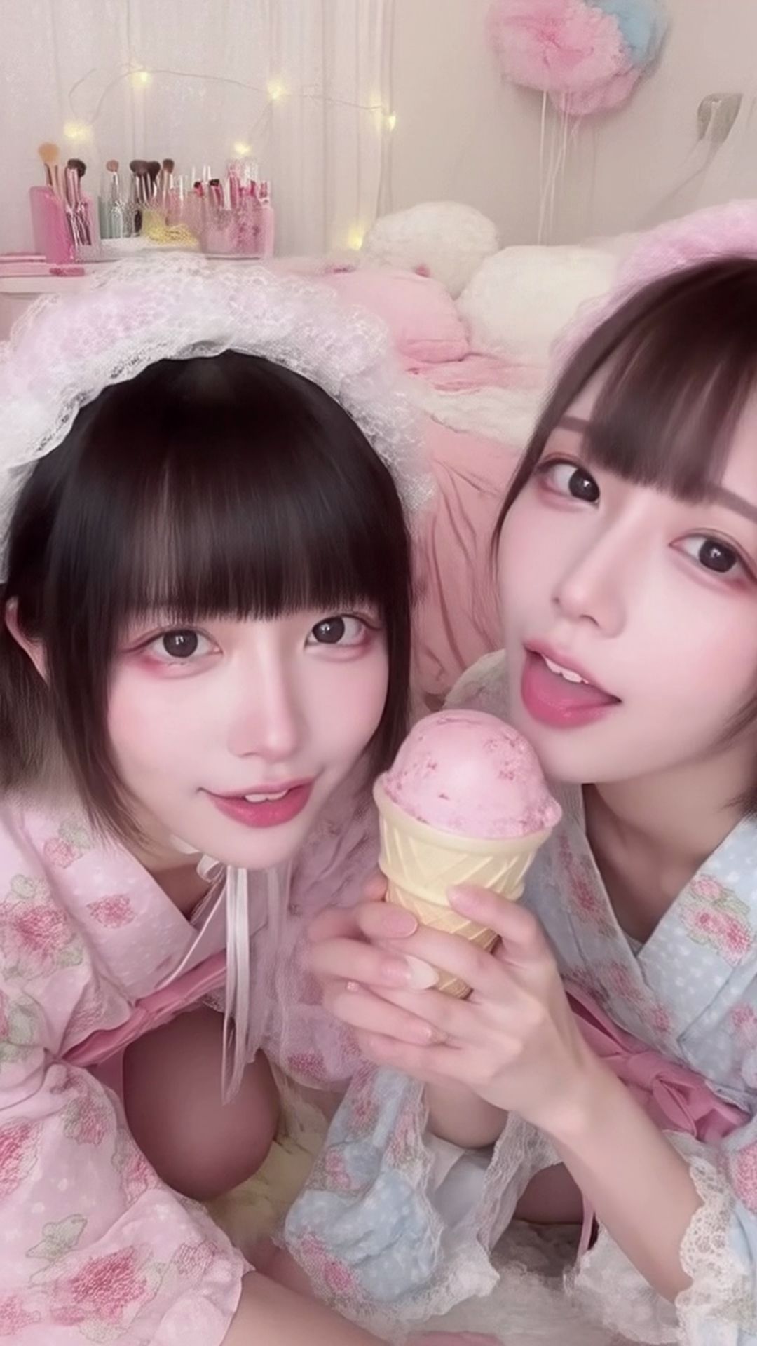【動画】キス寸前、でもまだ…舐めてる。AI百合舐めキス映像 - サンプル画像 5