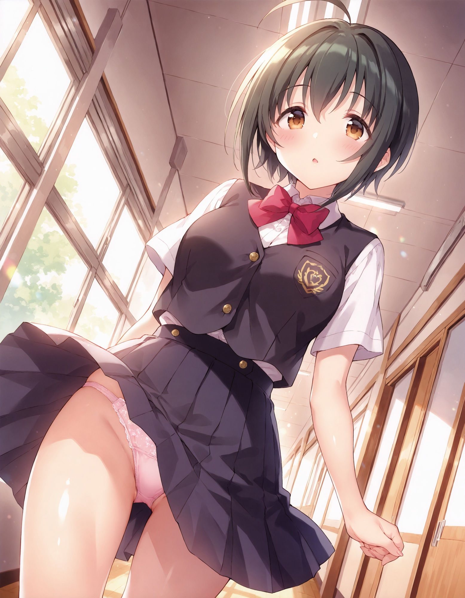 小〇向美穂のパンチラ〜制服編〜 - サンプル画像 1