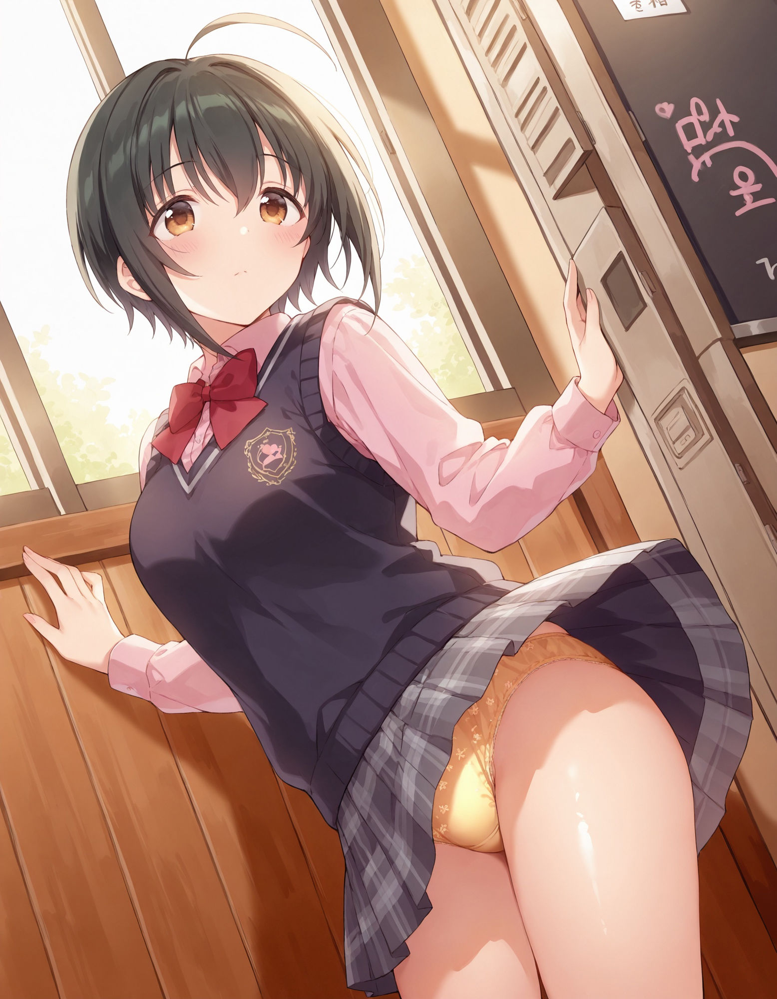 小〇向美穂のパンチラ〜制服編〜 - サンプル画像 4