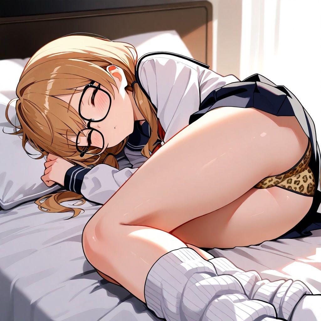 お昼寝JK脱衣いたずらチャレンジ - サンプル画像 3