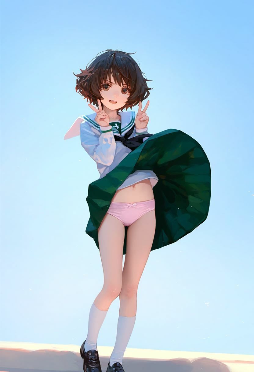 秋山優花里 大量ぱんつ - サンプル画像 4