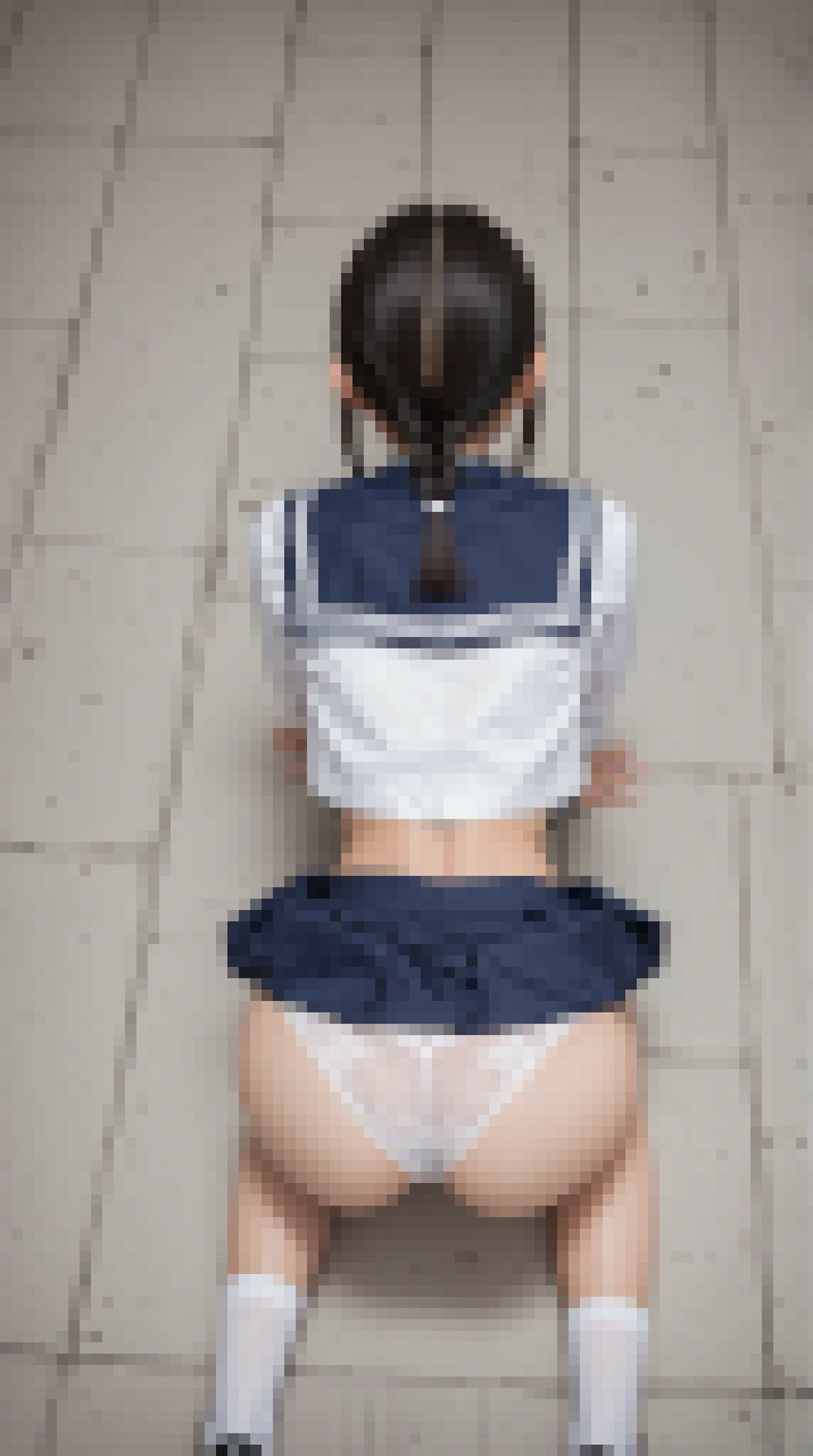 制服コスプレイヤー四つん這いの尻 - サンプル画像 4