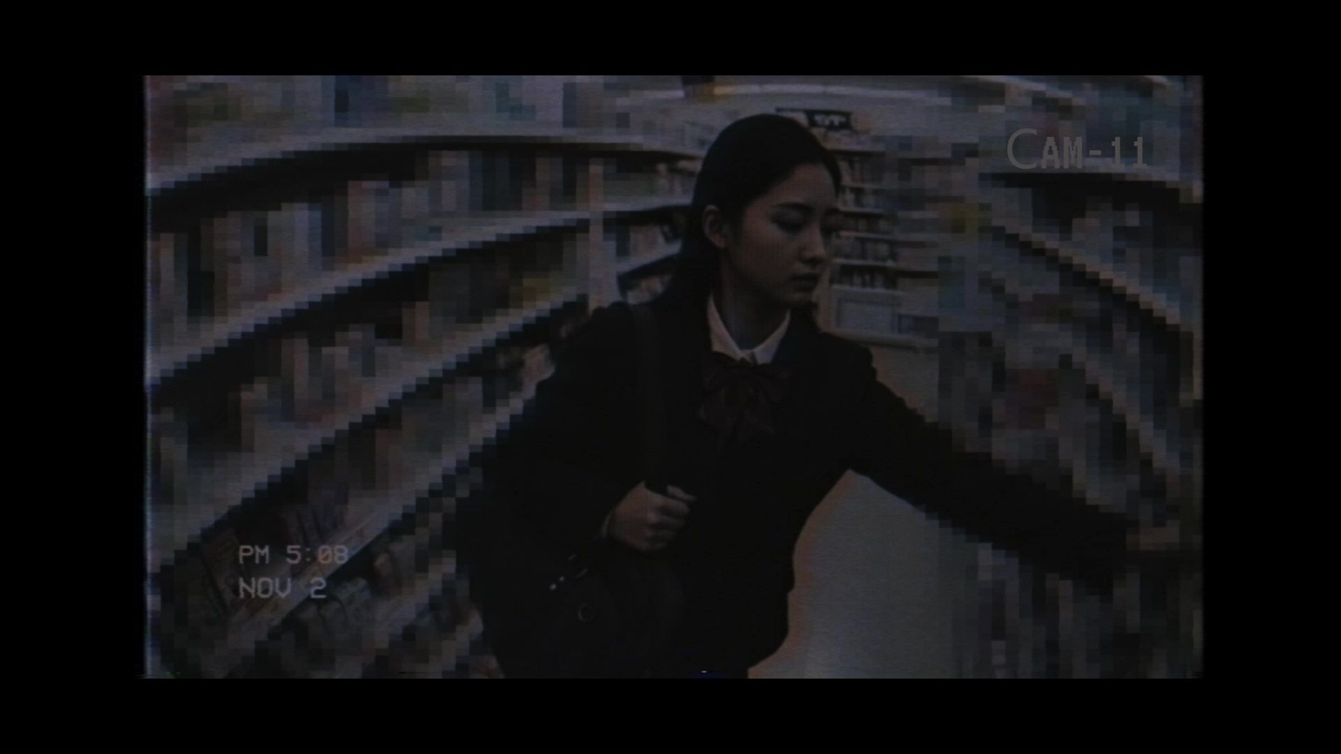 万引き女子校生のお仕置き謝罪動画 13 - サンプル画像 1