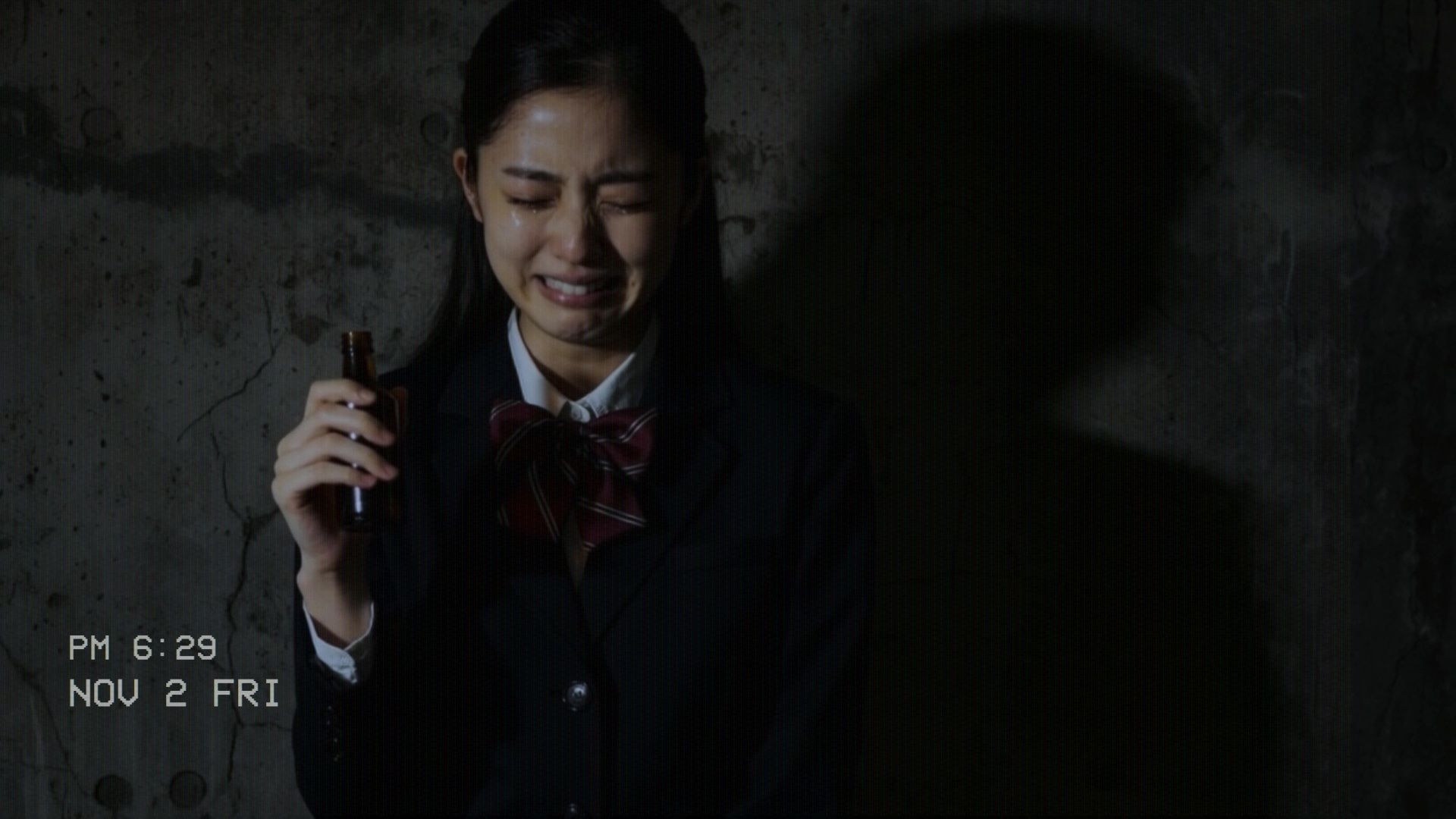 万引き女子校生のお仕置き謝罪動画 13 - サンプル画像 5