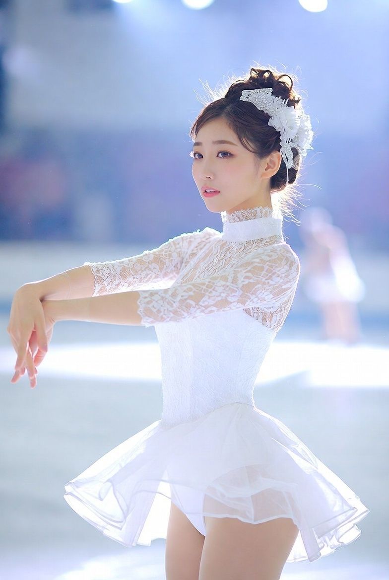 ショート動画集 フィギュアスケーターぬぎぬぎ動画 - サンプル画像 1