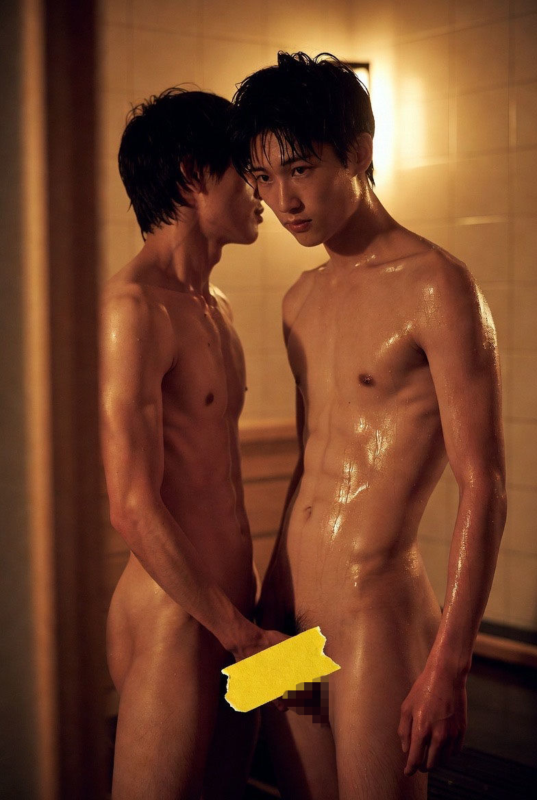 AI男子写真集サウナ行ったらイケメンが吸い付いてきた件 - サンプル画像 2