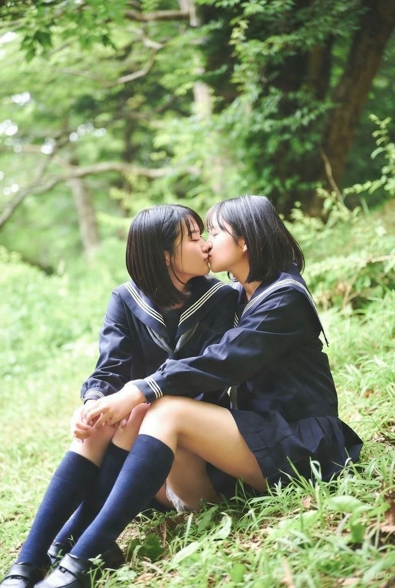 女子校生 百合Kiss - サンプル画像 1