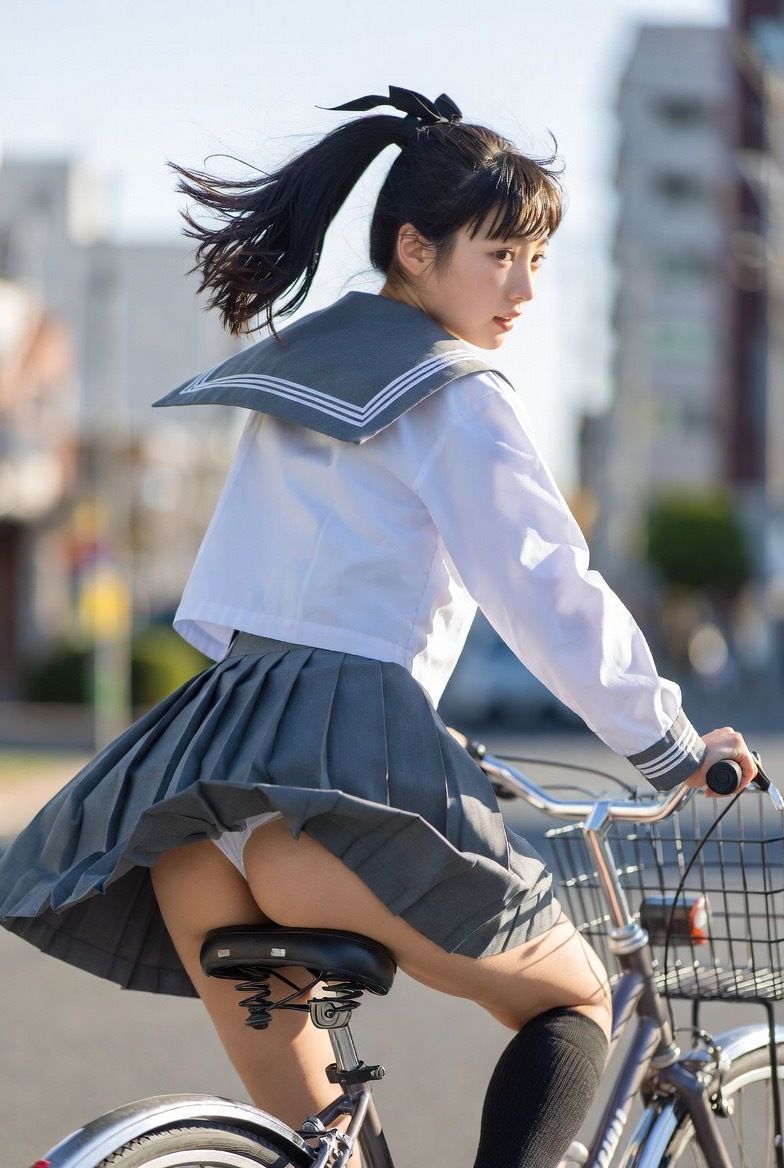 ラッキースケベ JKパンチラ編 画像集 - サンプル画像 9