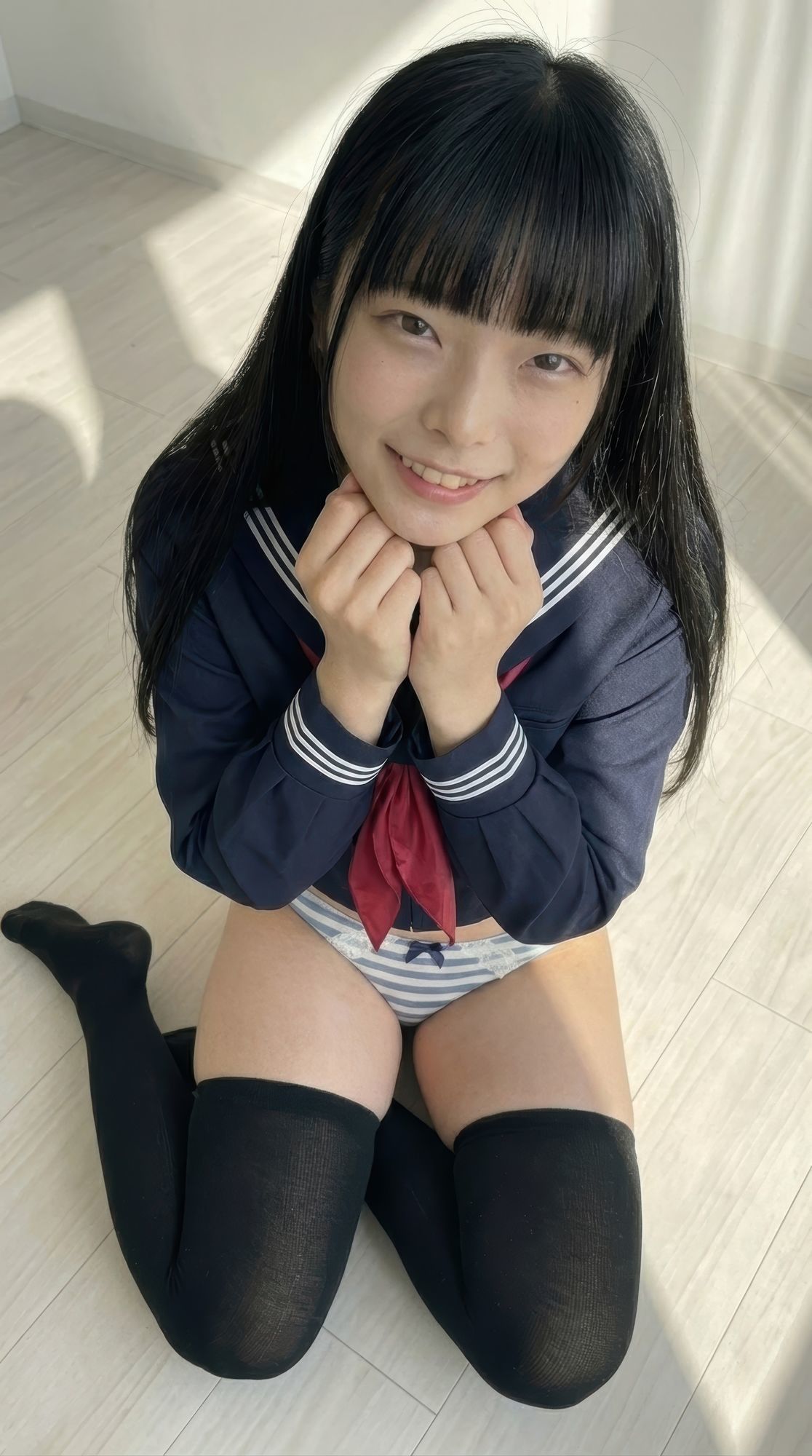 清楚系美少女にブルマとニーハイを履かせたらむちむち下半身が凄すぎた - サンプル画像 7
