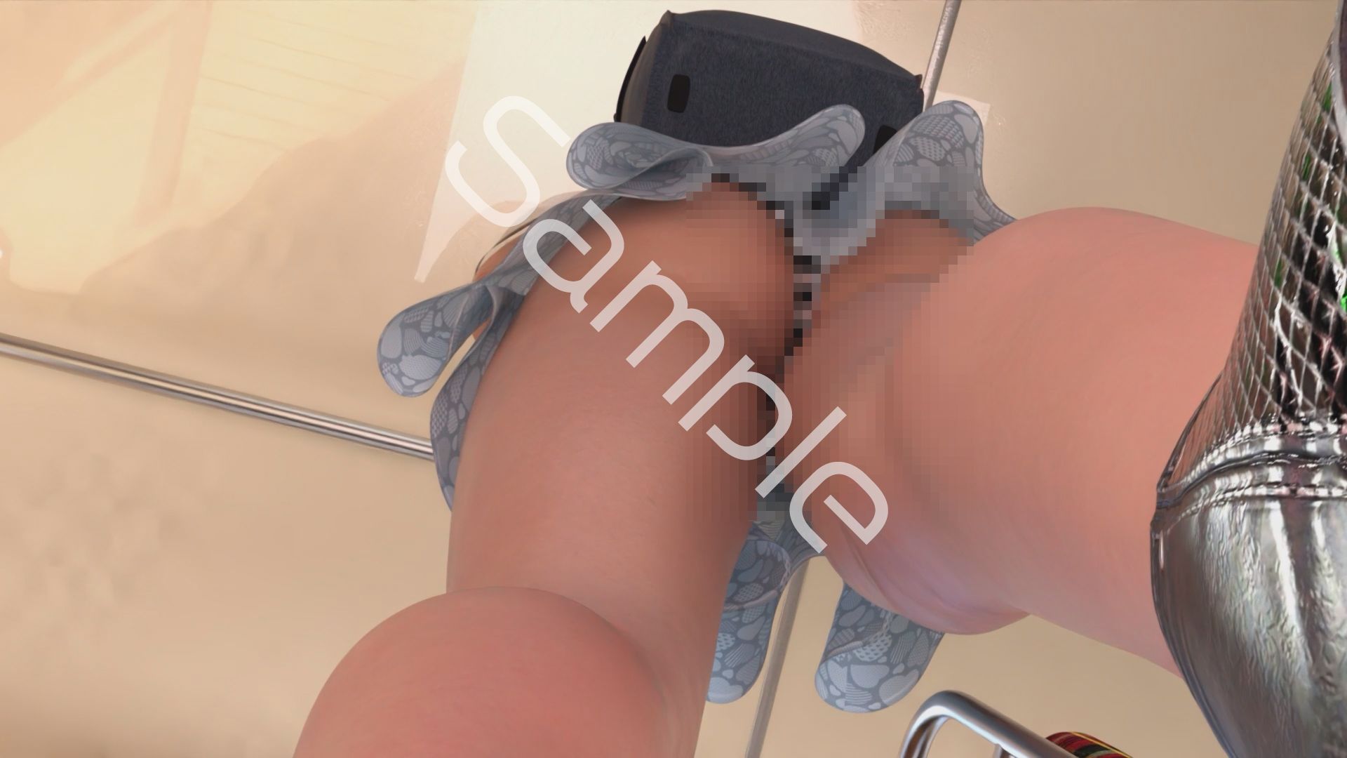 一ノ瀬廻里・私服登校日の通学途中のバス内でスカート内逆さ撮り盗撮の被害に遭う:PV10（白黒縞々ストライプフルバックパンティ） - サンプル画像 1