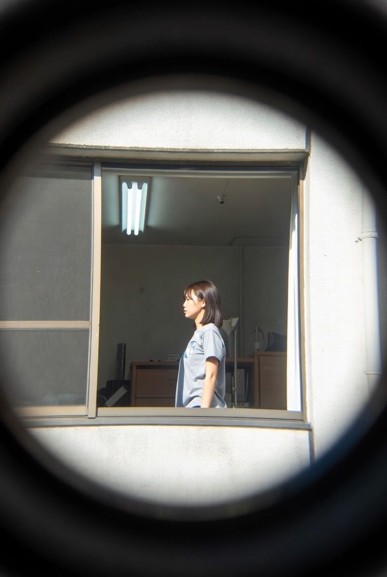 無防備美女の部屋覗き - サンプル画像 4