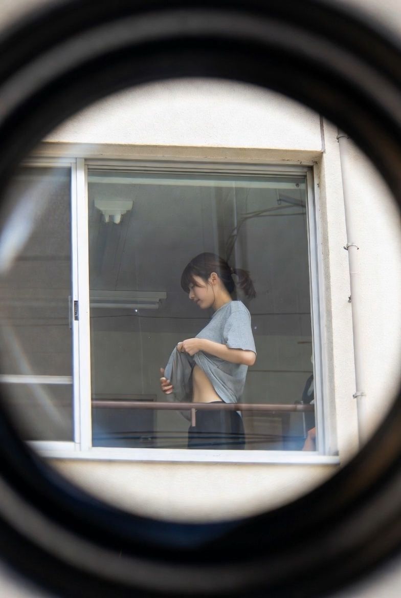 無防備美女の部屋覗き - サンプル画像 9