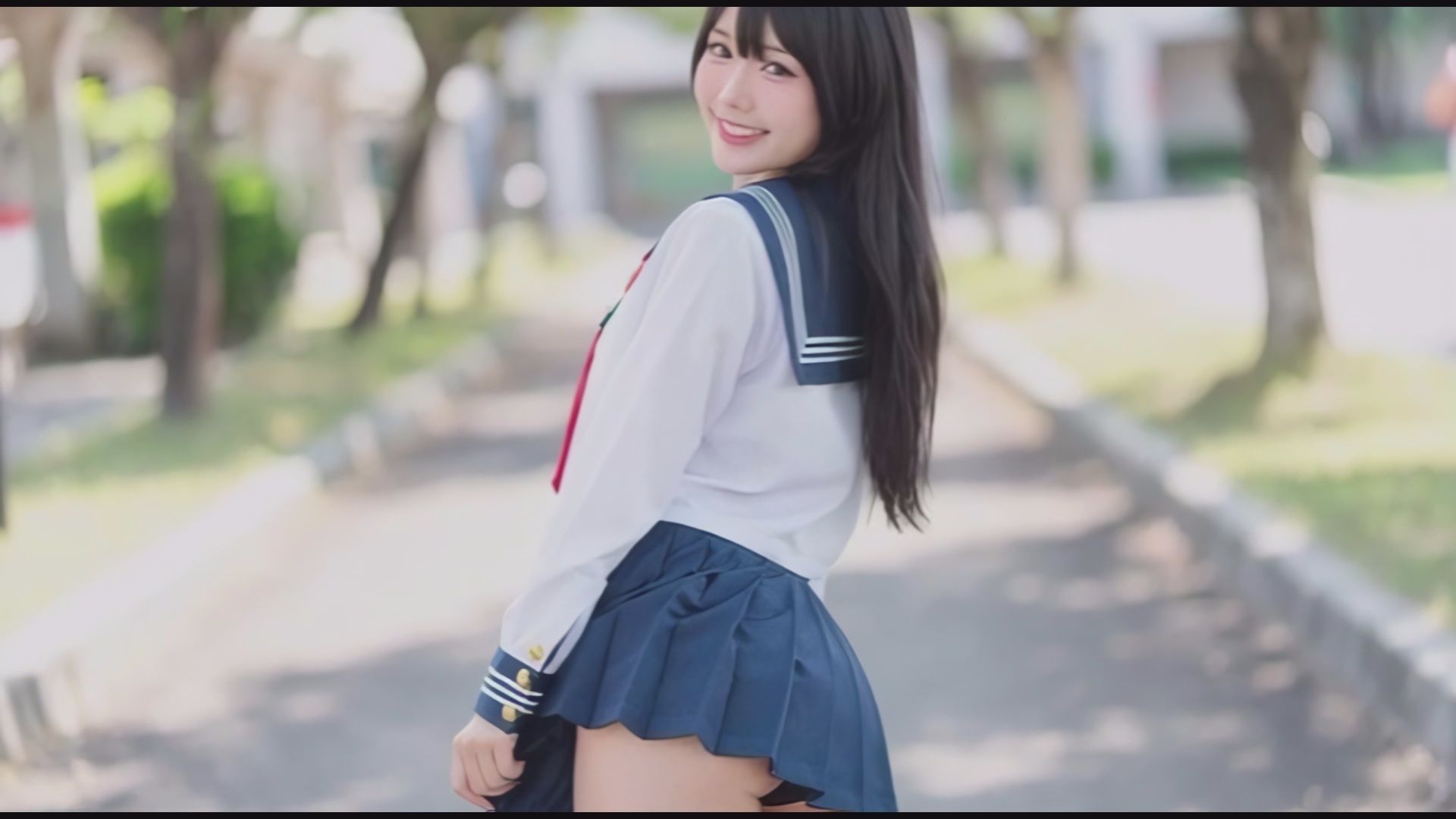 No.001無防備すぎる脚とパンチラ動画  30分 - サンプル画像 2