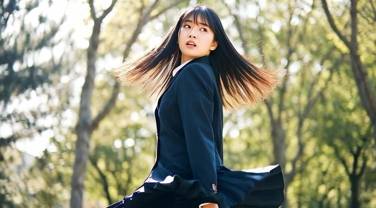 【神アングル】目の前で見える…制服コスのリアルパンチラ集 - サンプル画像 3