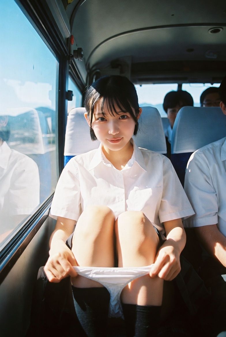 あなたにしか見せてくれない女子校生たちの姿 - サンプル画像 2