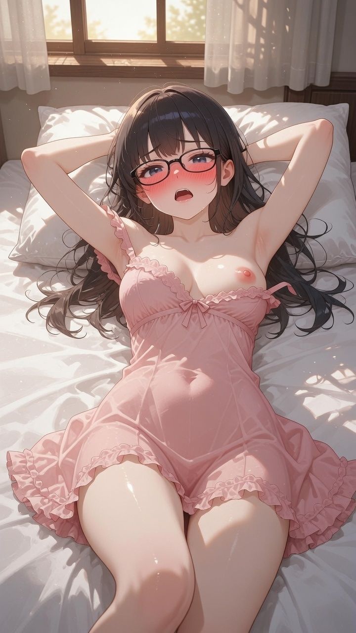 【メガネ女子×6種の下着】 普段は見せない彼女の無防備な着替え30P - サンプル画像 1