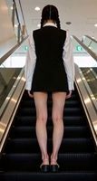 ［AI動画・スマホ特化］ エスカレータで見かけた可愛い子…やることやってるんだ…〇K編 - サンプル画像 3