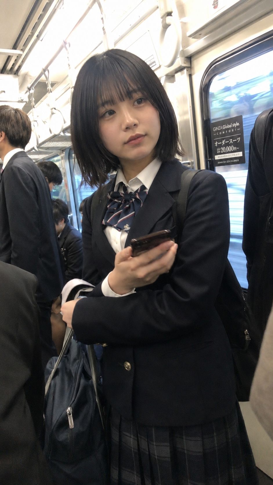 全裸が’普通’になった世界 - サンプル画像 5