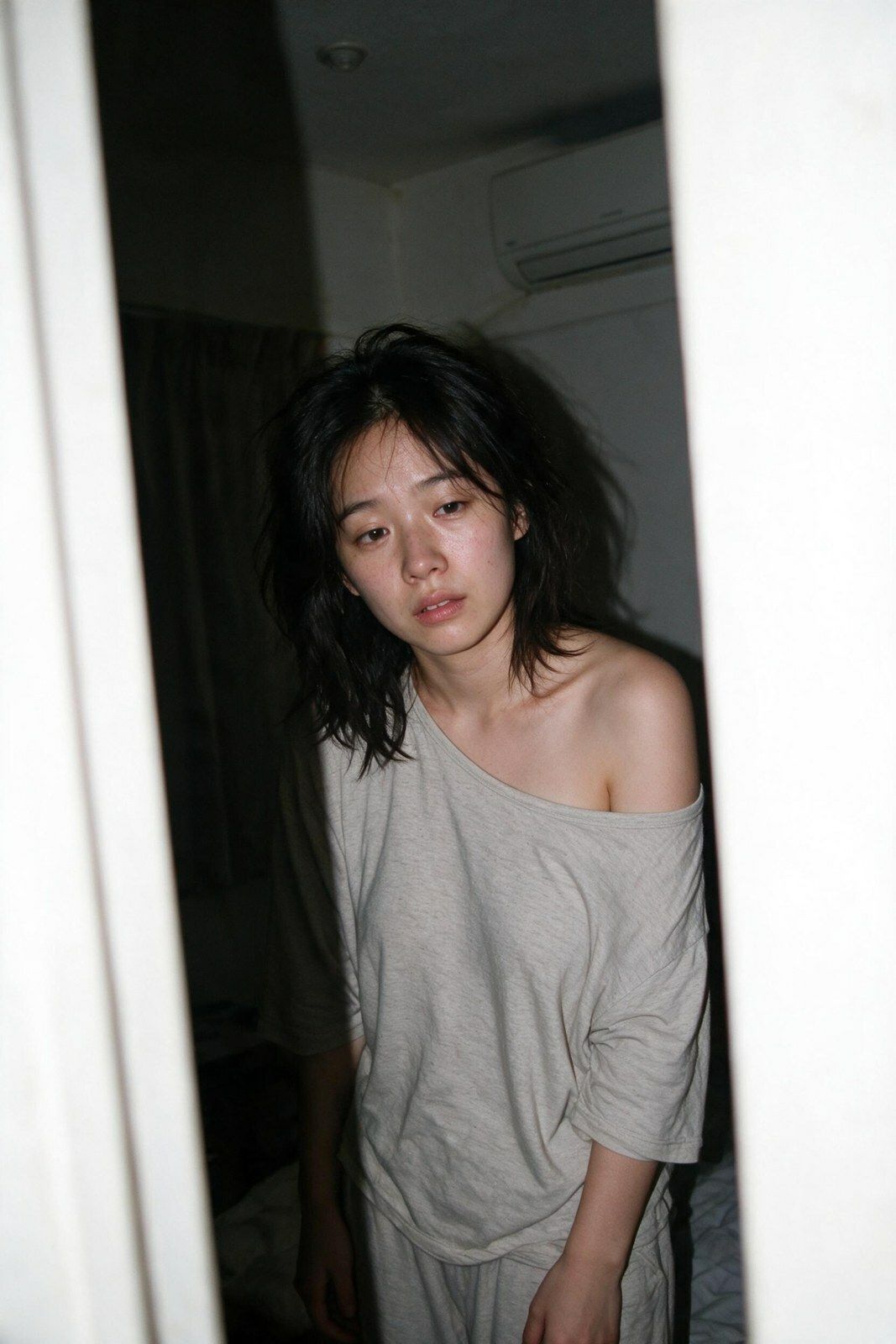 ［実写級］壁の薄い部屋に置き忘れたカメラ ─ 隣の奥さん（25）・テープ28本 - サンプル画像 4